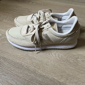 New Balance Classic Sneakers